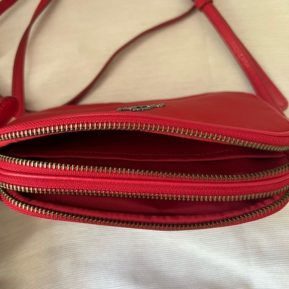 Small Coach Crossbody - Picture 5 of 10